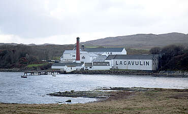 Lagavulin distillery&nbsp;uploaded by&nbsp;Ben, 07. Feb 2106
